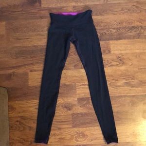 Lululemon reversible yoga pants black/fuschia